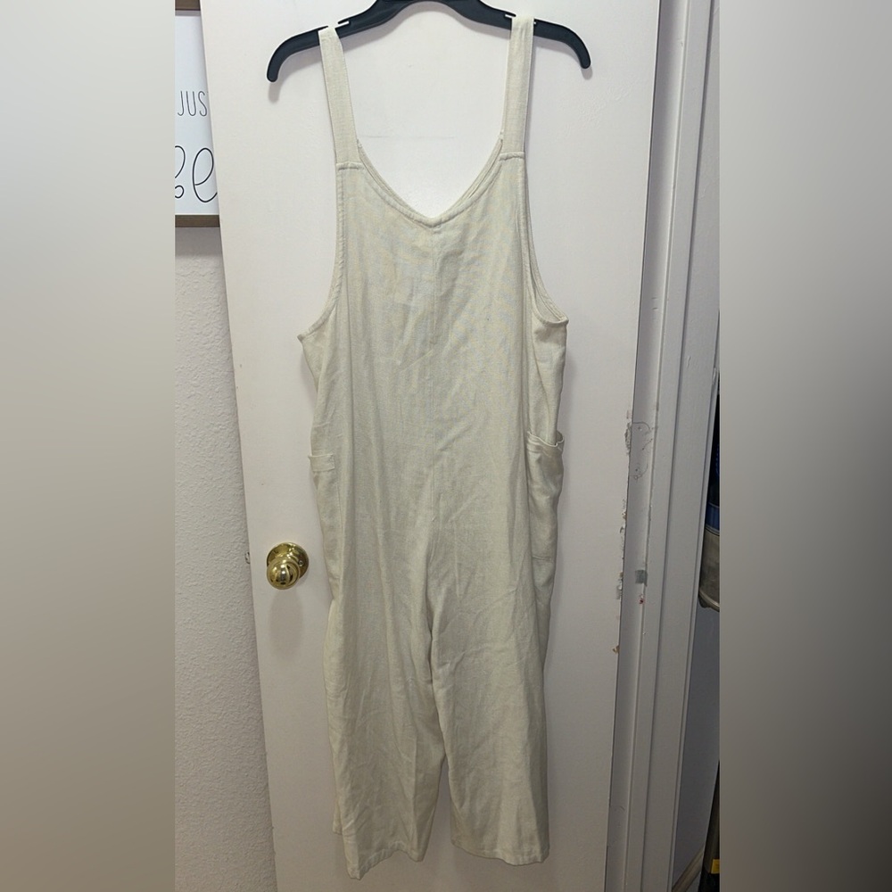 Cream Sleeveless Jumpsuit